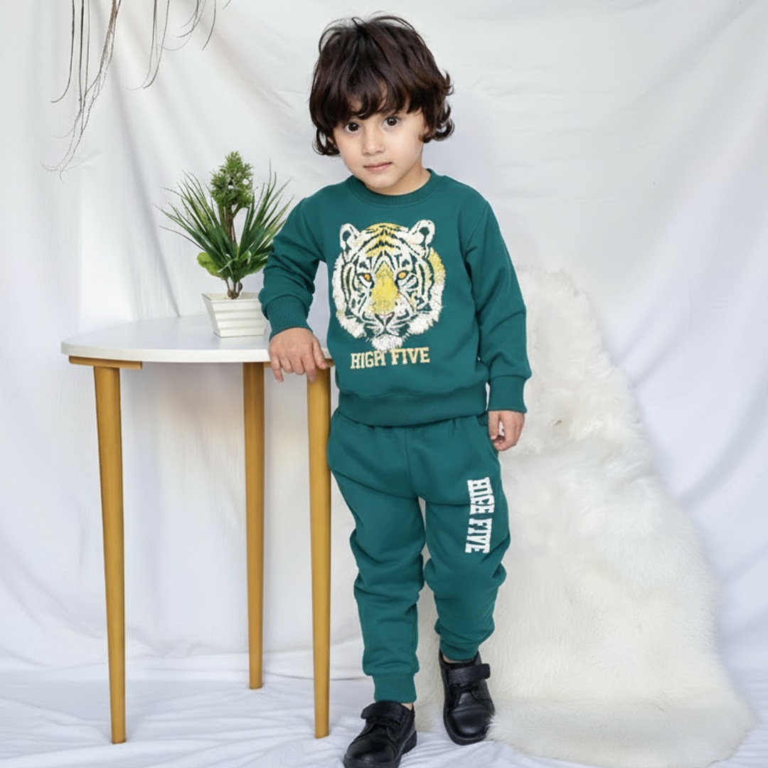 Green Lion || Beautiful Trendy || New Winter Arrival || Warm Soft Fleece