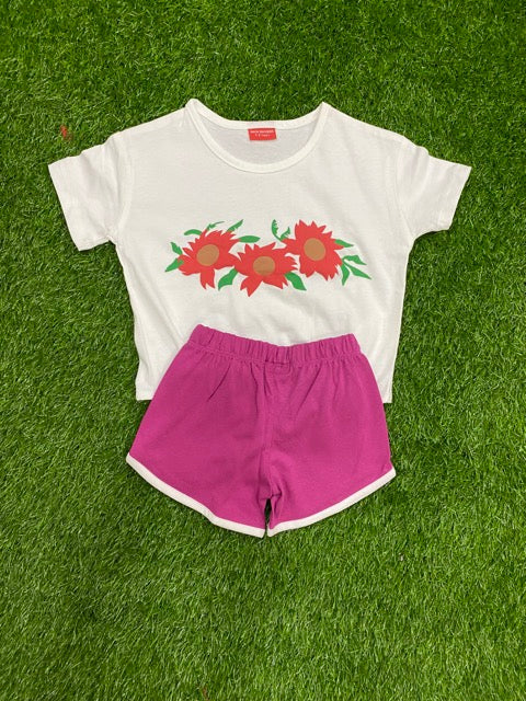 Breezy White Bloom Trendy Knot Flower T-Shirt & Short Se