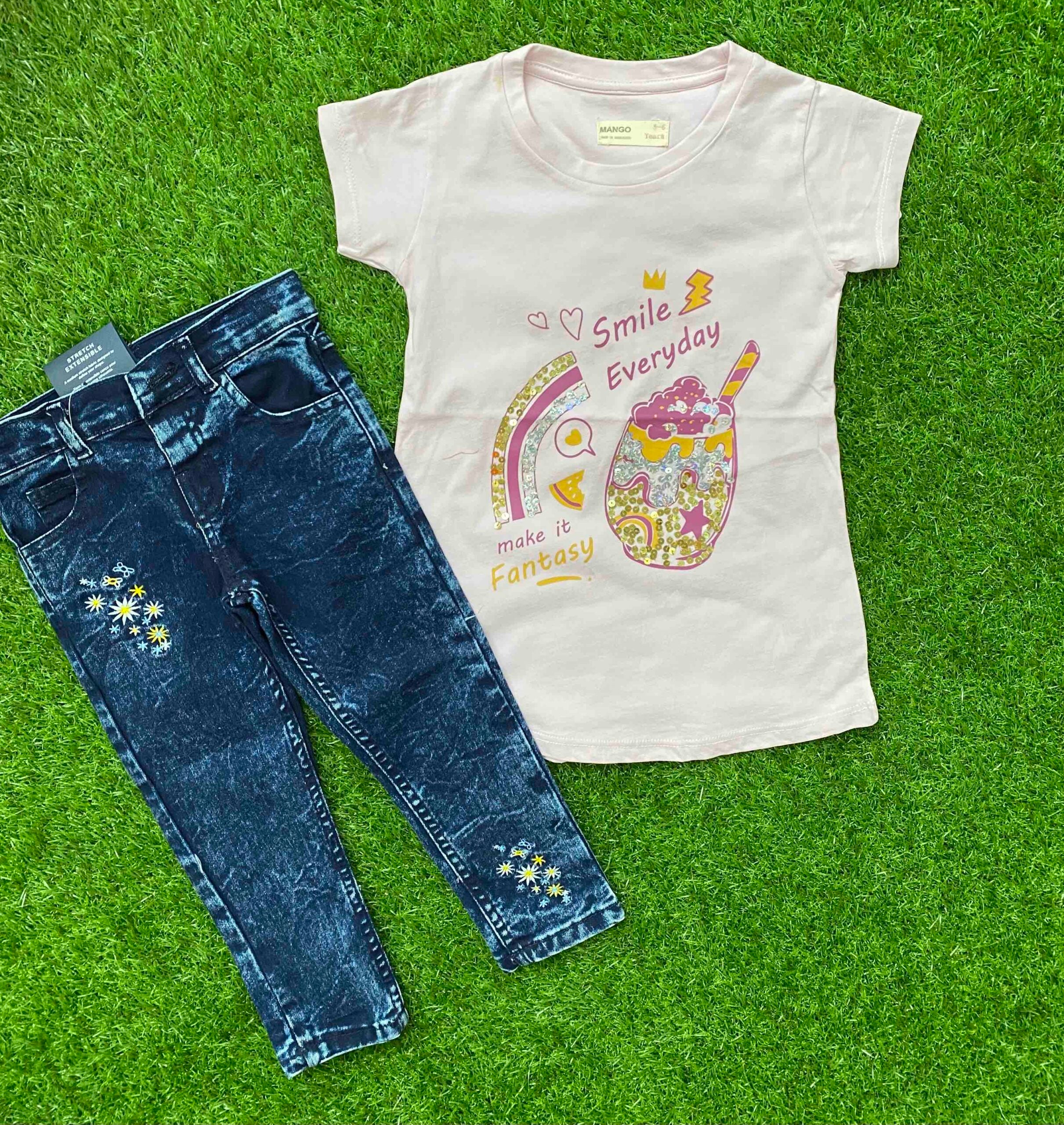 Happy Vibes - "Smile Everyday" Girls Shirt Paired with Premium Quality Blue Jeans