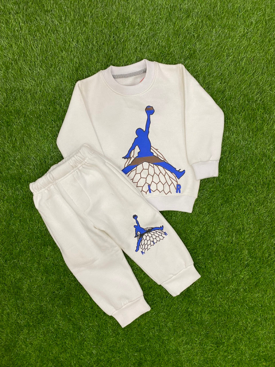 Charming White || Winter || Very Soft and Warm Tracksuit || Sports
